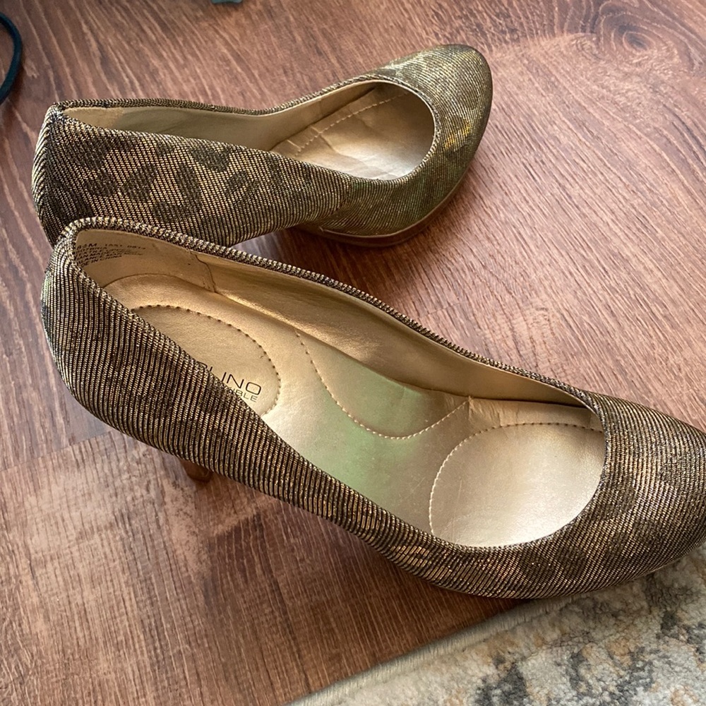 Bandolino Heels